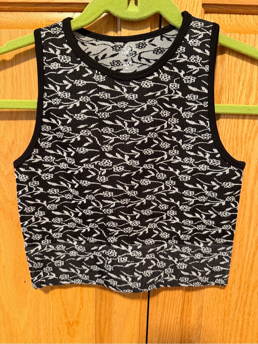 Aura Floral Knit Tank Top - Black & White - Small/Medium